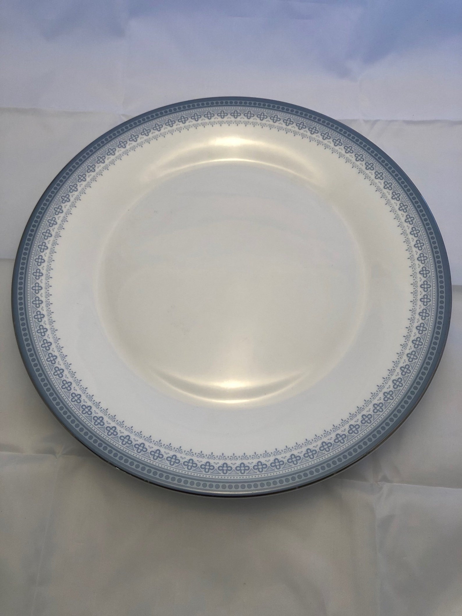 Set of 4 Royal Doulton LORRAINE 10.5 Dinner Plates Etsy
