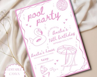 Puede incluir: Una invitación rosa y blanca para una fiesta en la piscina con el texto "pool party". La invitación incluye ilustraciones de un flotador de flamenco, una bola de discoteca y una silla de playa. El texto dice "16 cumpleaños de Amelia" e incluye la fecha y la hora.