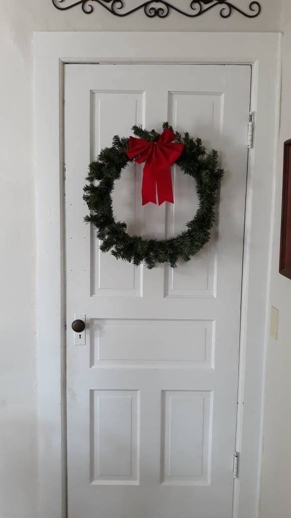 Suction Cup Wreath Hanger For Upvc Front Door Wreath Hangers For