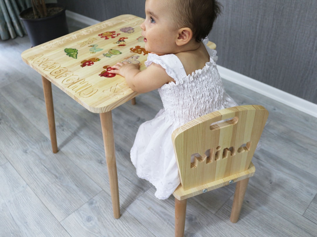 Personalised Children Kids Table and Chairs , Any Name per Chair ...