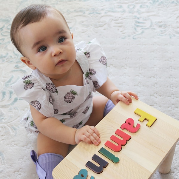 Tabouret de puzzle de nom personnalisé, tabourets d’étape personnalisés en bois pour nouveau bébé, tout-petits, enfants, premier, deuxième anniversaire, cadeau éducatif