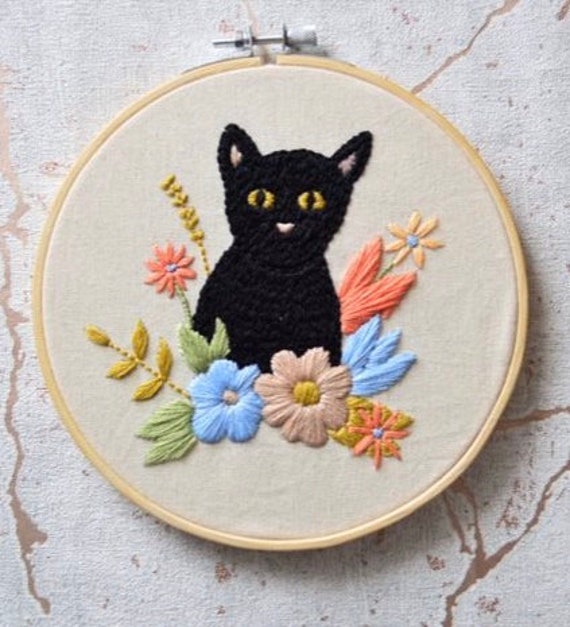 Black cat embroidery kit