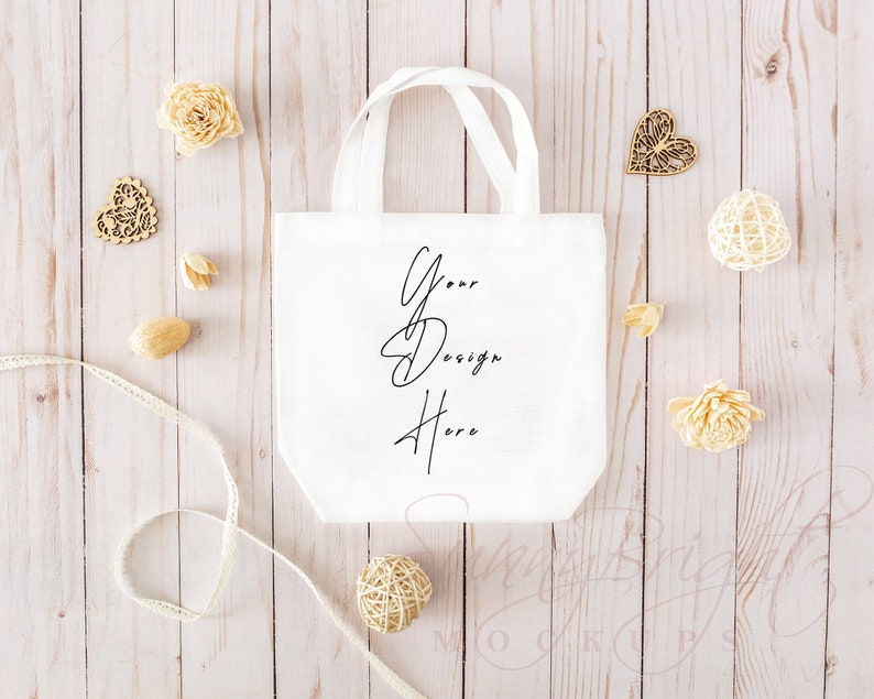 Download Tote Bag Mockup bolsa de compras Mockup White Canvas Tote ...