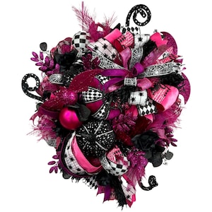 Pink and Black Halloween Wreath, Spider Web Wreath, Whimsical Gothic Decor, Bold Front Door Decor, Glam Halloween Wreath