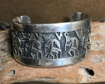 Fine Vintage Hopi Native American Sterling Silver Ring of Desert
