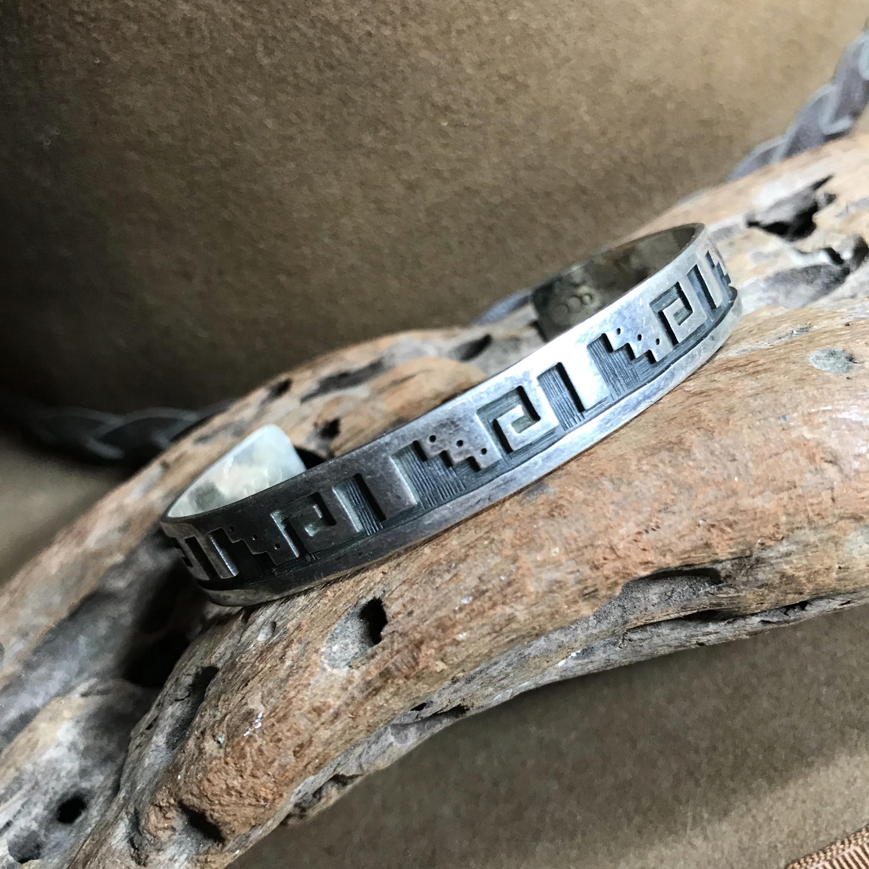 ホピCyrus Josytewa スパイダーペンダントネックレス　レア　オシャレ Cyrus Josytewa - Etsy