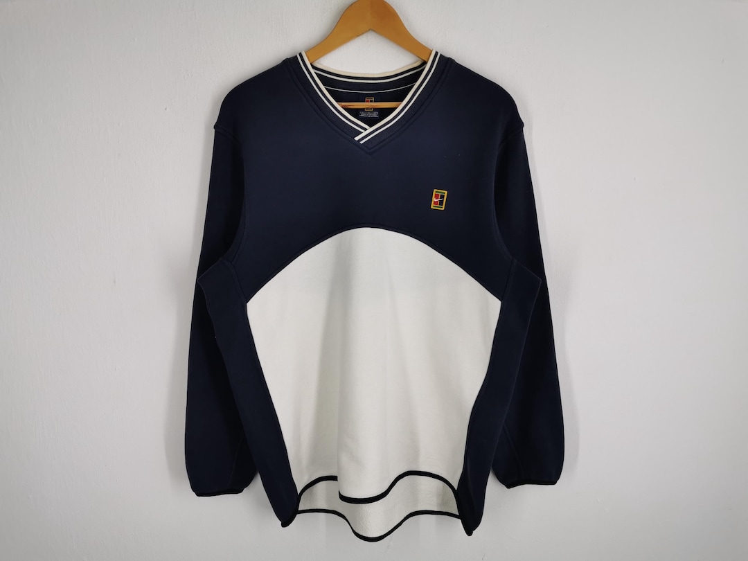 nike court vintage sweatshirt