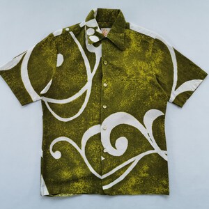 Iolani Hawaii Shirt - Etsy UK
