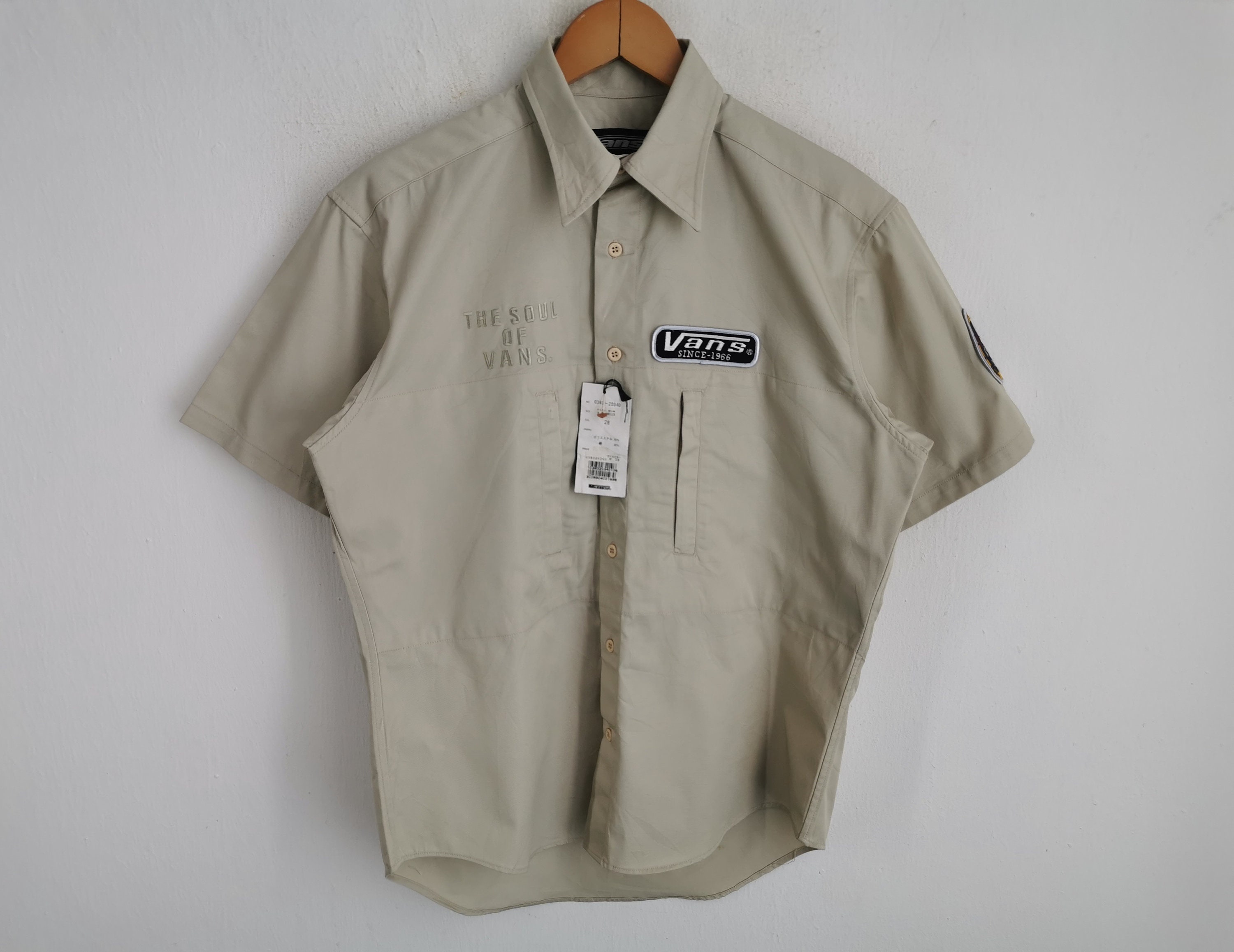 vans dress shirt Off The Wall Since 1966 Button Down Short Sleeve Gray Sz Large 721405 inspired staples VANS WADE CHECKERBOARD SS WOVEN