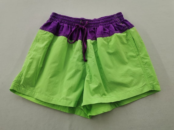 Helly Hansen, Helly Hansen Short Vintage Size M Helly Hansen Surf Short Pants Size 23-26