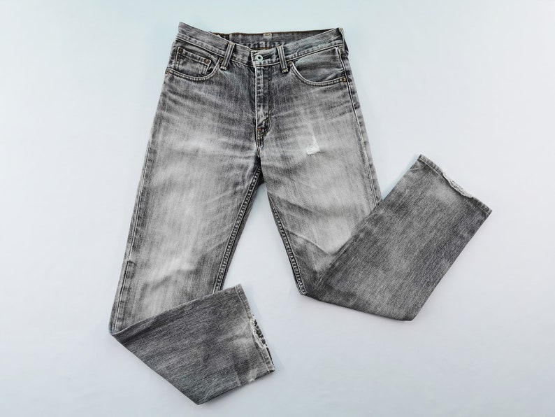 size 30 in levis
