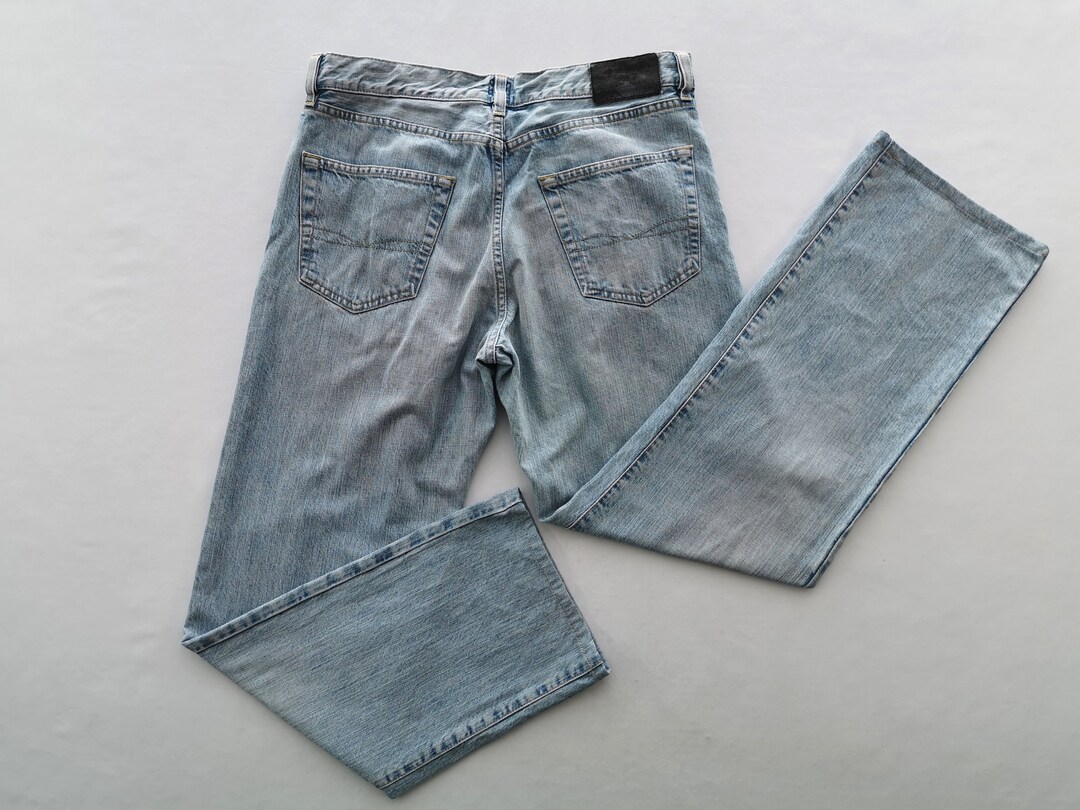 Hugo boss distressed jeans deals