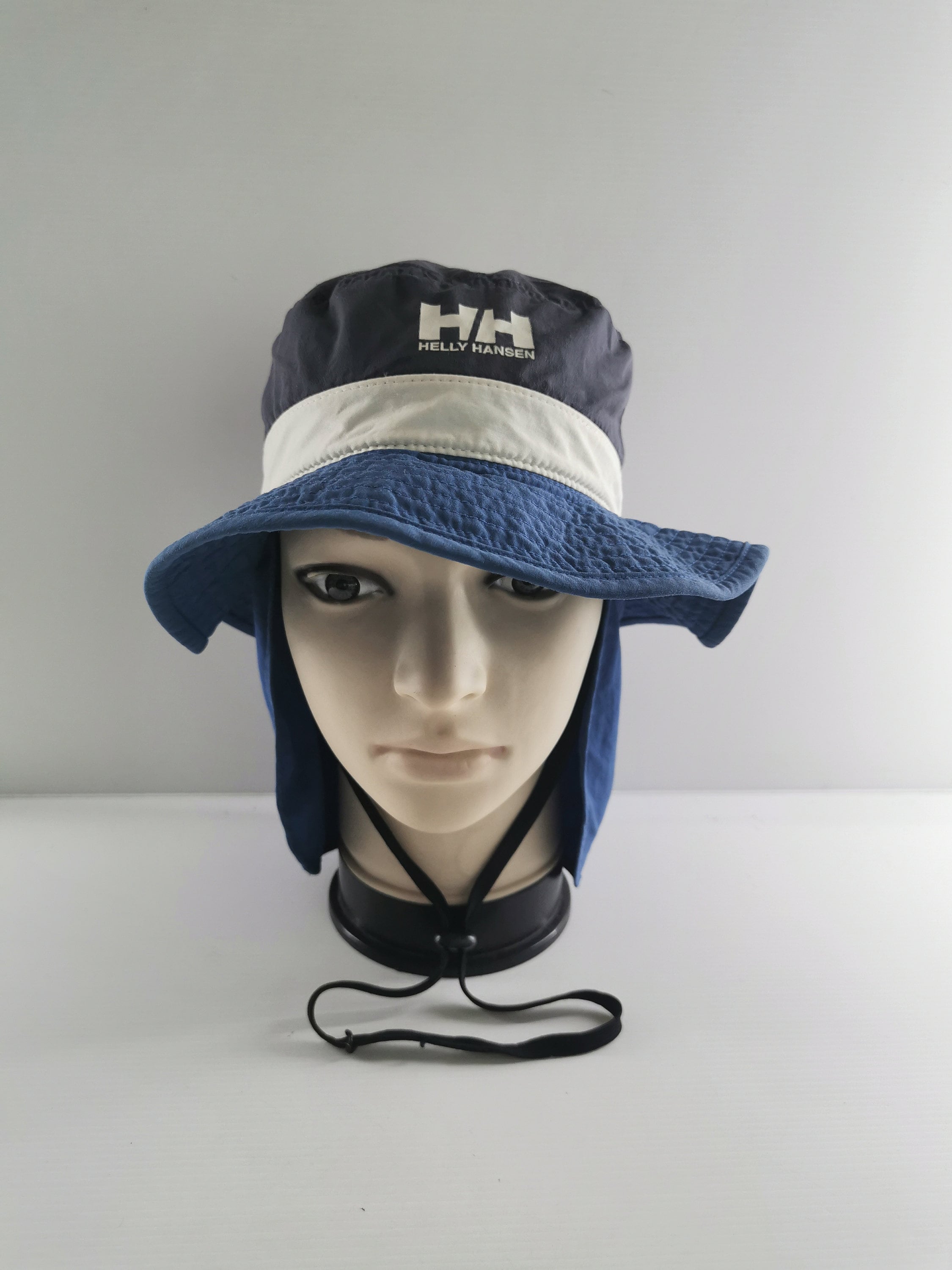 Helly hansen sales bucket hat