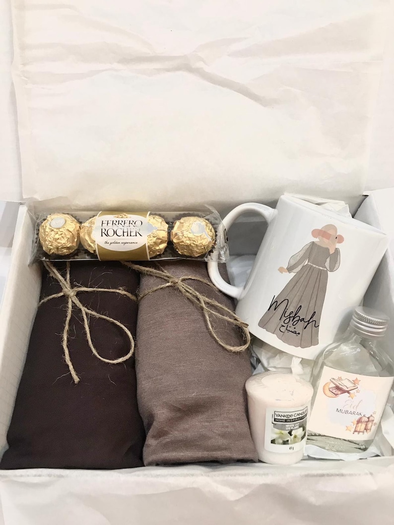 Luxury persnolised mug hijab hamper box Islamic gift revert modest soft jersey engagement wedding wife nikah mother of the bride/ groom image 4