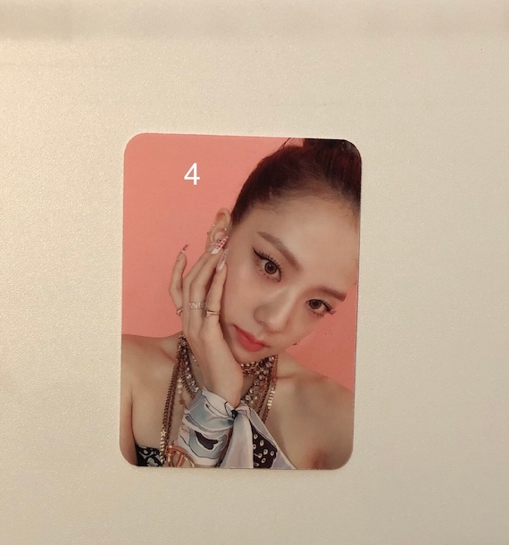 累計販売2万枚突破! BLACKPINK JISOO JISOO – ROSÉ kiss (1st Single