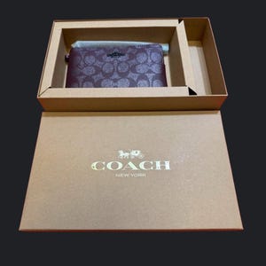 NUEVA cartera/muñequera Coach (herrajes GUNMETAL) Auténtica