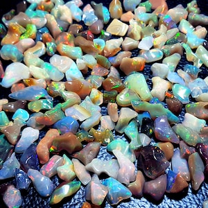 Ethiopian Welo Opal Rough, Polished Gemstone (100 Crt)