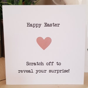 Biglietto gratta e rivela di Pasqua, regalo di Pasqua, regalo a sorpresa, gratta e vinci, regalo personalizzato, messaggio segreto, messaggio nascosto, rivelazione regalo,