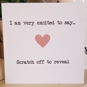 Carte à gratter et révéler, cadeau surprise, carte à gratter, cadeau personnalisé, message secret, message caché, cadeau à révéler