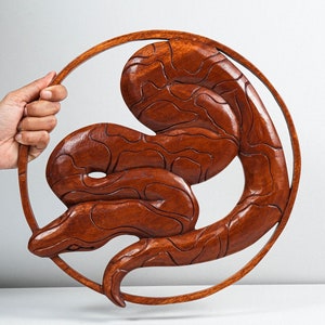 Ornement mural serpent en bois, oeuvre d'art murale, tenture murale, sculpture unique, décoration de maison, sculpture à la main, décoration tropicale, cadeau pour petit ami
