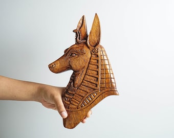 Décoration murale Anubis égyptienne, sculpture sur bois, ornement égyptien en bois, art mural momie, décoration rustique, décoration cottagecore, décoration de Noël