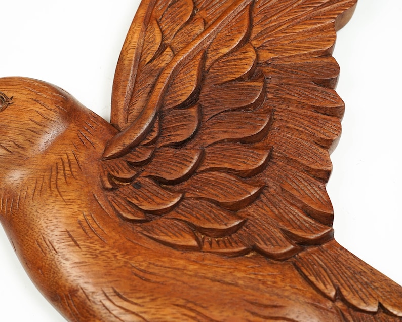 Hummingbird Wall Art, Wooden Bird Statue, Handmade Sculpture, Wood Carving, Decorative, Nursery Decor, Gift for Mom, Gift for friend image 5
