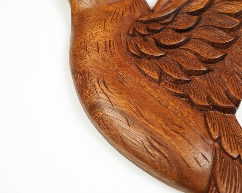 Hummingbird Wall Art, Wooden Bird Statue, Handmade Sculpture, Wood Carving, Decorative, Nursery Decor, Gift for Mom, Gift for friend image 4