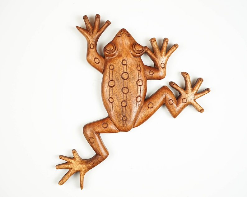 Frog Wall Statue, Wooden Animal, Handmade Decor, Wood Wall Art, Animal Statue, Wood Carving, Handcrafted, Living Room Decor, Birthday Gift image 3
