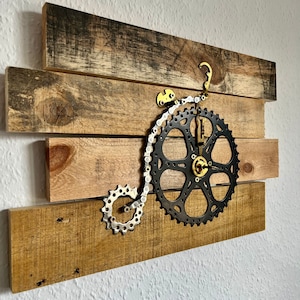 Upcycling bicycle picture high wheel handmade unique picture from recycled bicycle parts gift cycling brake discs bicycle chains