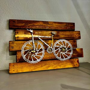Upcycling bicycle picture Handmade Unique picture from recycled bicycle parts Gift Cycling Brake discs Bicycle chains Picture Collage