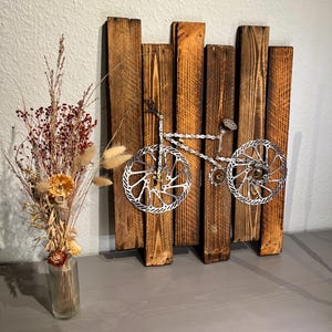 Upcycling bicycle picture Handmade Unique picture from recycled bicycle parts Gift Cycling Brake discs Bicycle chains Picture Collage