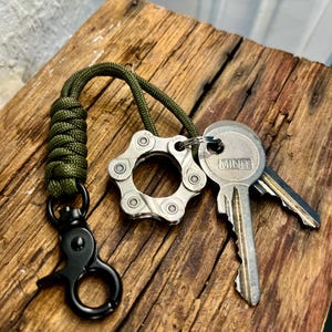 Keyring made of bicycle chains gift idea bicycle keyring cyclist gift bicycle accessory bicycle chain metal pendant
