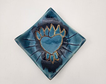 Deep blue with gold accencts sacred heart catchall dish, blue sacred heart catchall jewelry dish,