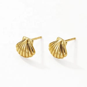 mini shell shaped earrings with cubic zirconia, 925 sterling silver with 18k gold plating