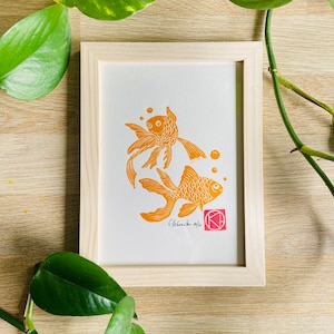 Linogravure Poissons Ryukin - LA PARADE AMOUREUSE - Petits poissons Japonais- Bretagne -Cadeau original-Art-Artisan-Estampe-Impression d&#39;art