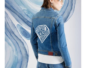 Chaqueta vaquera pintada a mano: arte personalizado, moda única, regalo personalizado