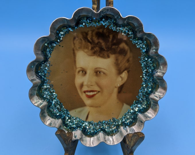 Vintage Ephemera /& Tart Pan Photo Trinket TrayMagnet