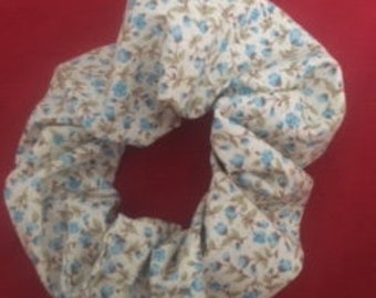 blue flower scrunchie