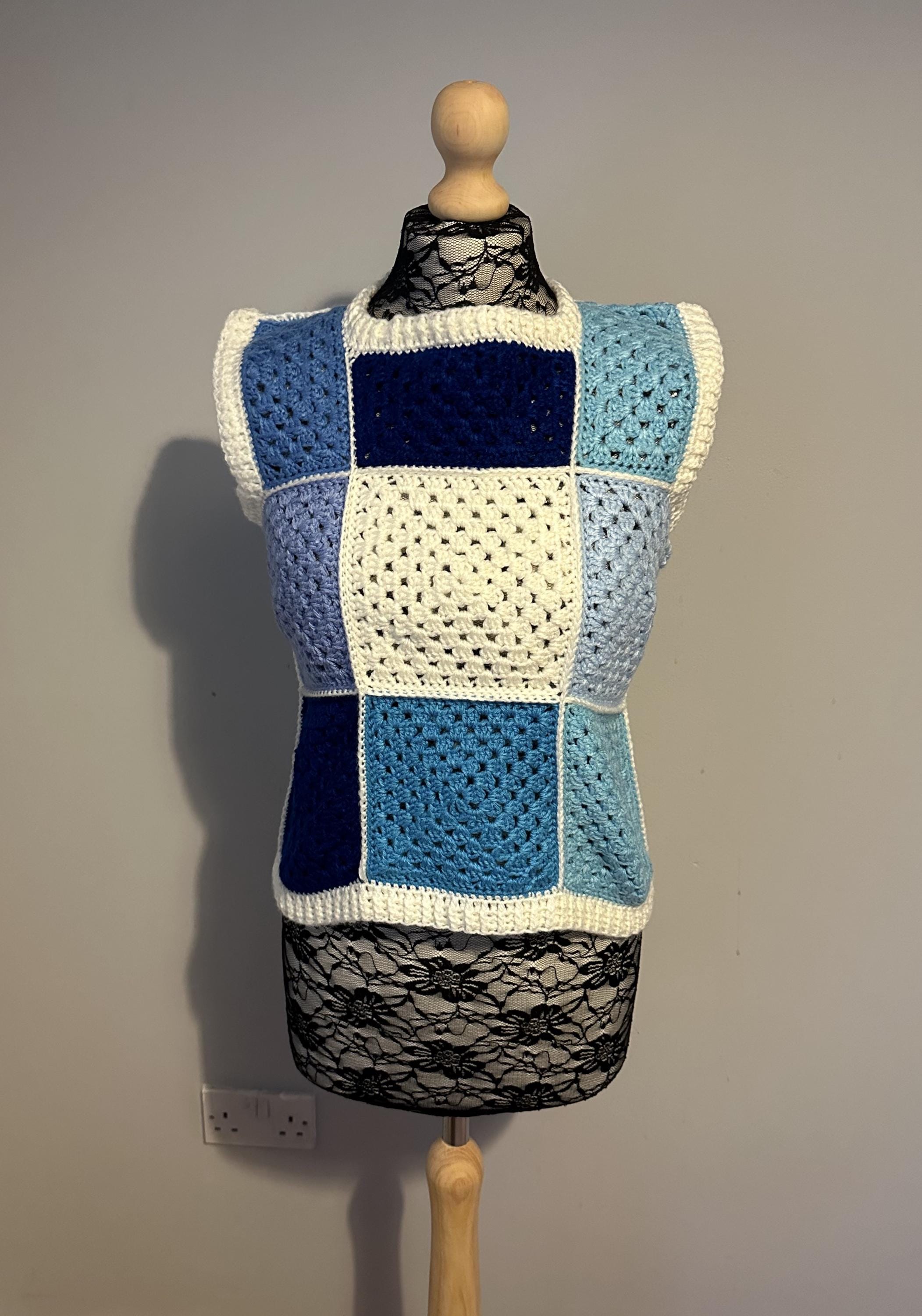 30 Granny Square Vest Crochet Patterns for Retro Layers, Boho Vests, and Handmade Gifts 26 Traditional Granny Square Vest