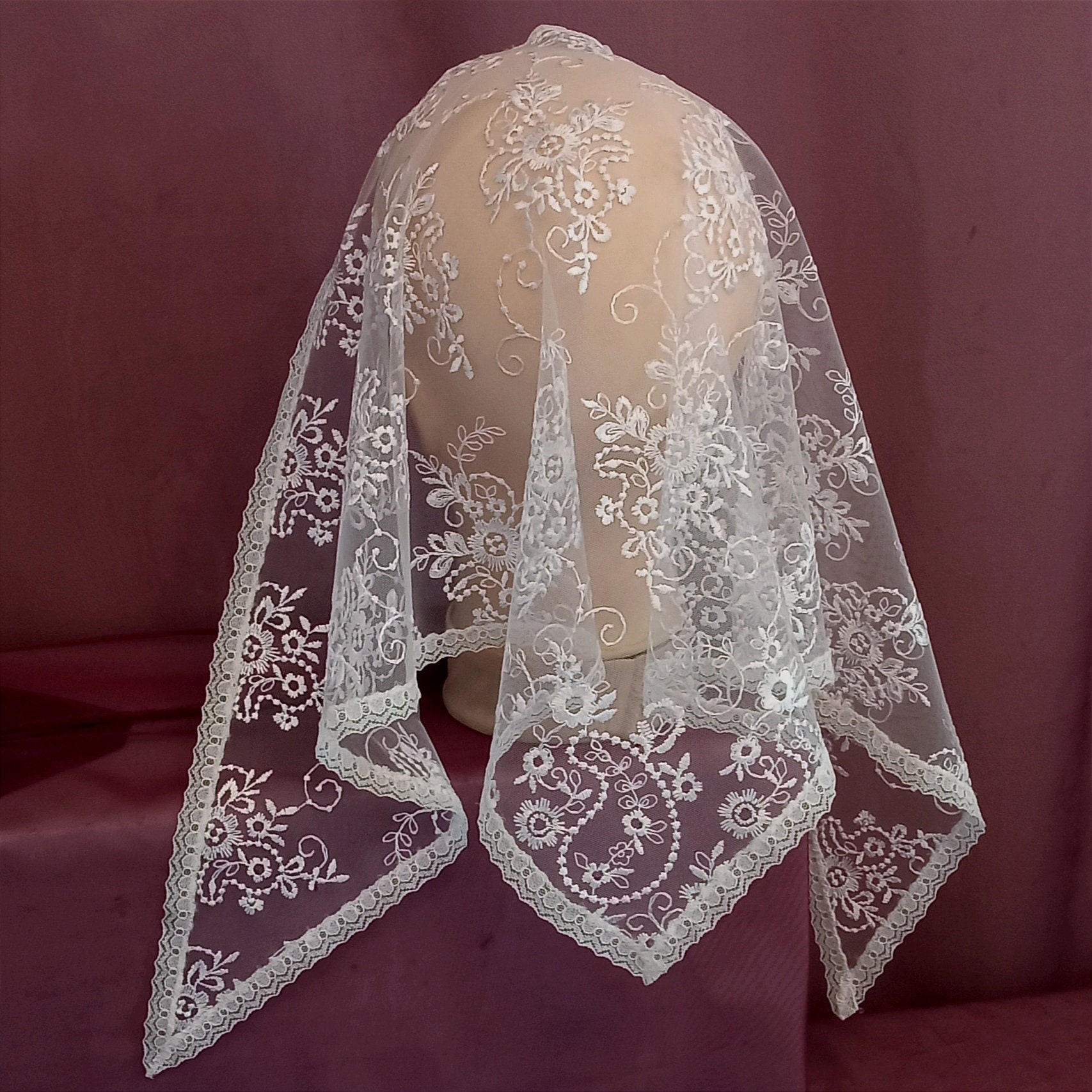 Mantiglia Triangolare In Pizzo Per Chiesa - Copricapo Cattolico, Velo Per Messa, Riutilizzabile E Elegante - 2