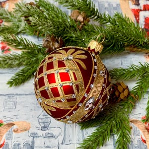 Red and Gold Christmas Ornament – Glass Ball with Gemstones – Handmade Holiday Decoration for Christmas Tree 8 cm