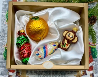 * vintage ornament ❀ キュートな ハリネズミさんオーナメント Handmade Glass Ornament Set – Cheburashka & Gena the Crocodile