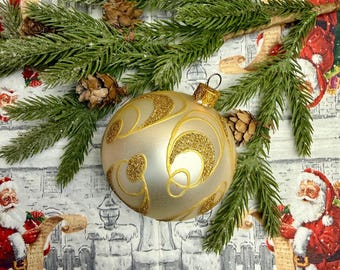 Christmas Ornament Gold Glitter – Hand Painted Glass Bauble Holiday Decor – Elegant White Gold Christmas Ball – Luxury Tree Decoration