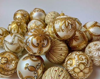 White Gold Christmas Ornaments Luxury – 30 Handmade Glass Baubles – Elegant Holiday Decor – Glitter Baroque Xmas Decorations