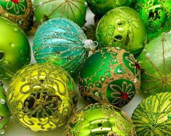 Lot de 6 décorations de Noël vertes assorties en verre Boules de Noël en verre pour arbre, ornement personnalisé fait main, cadeau de Noël