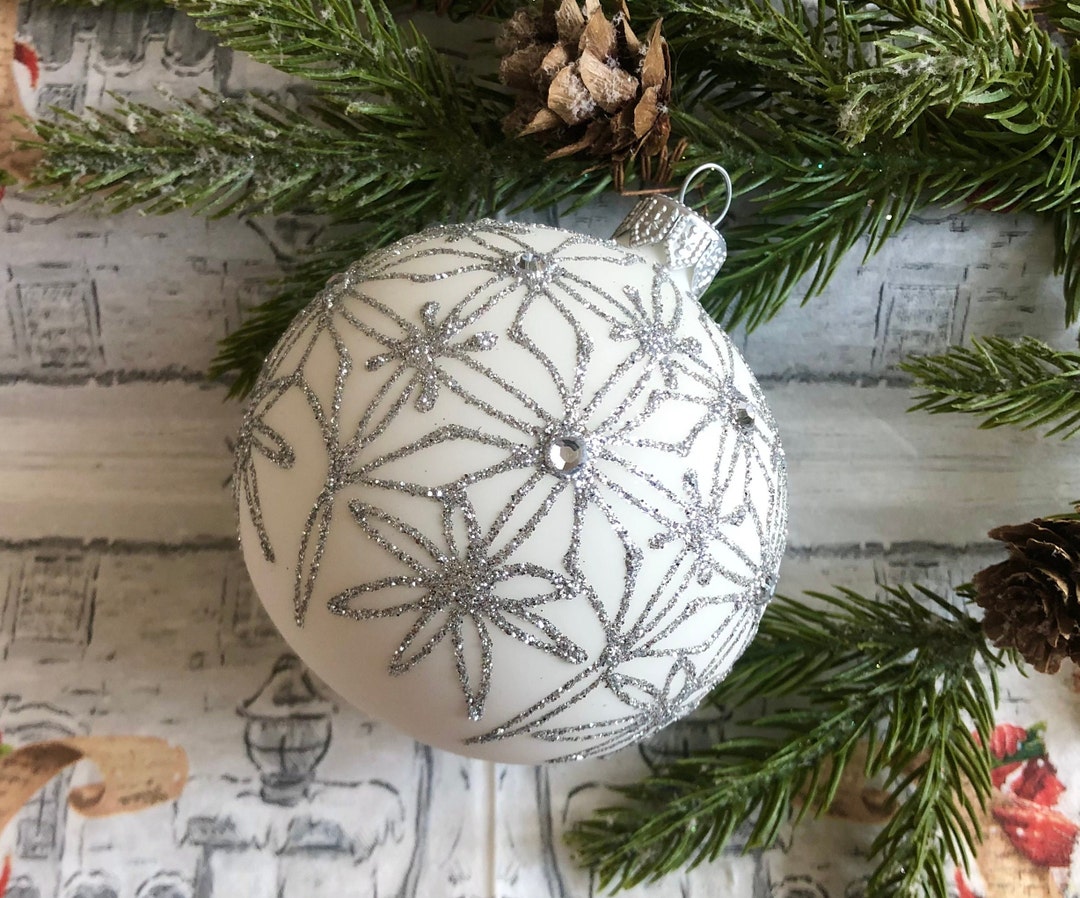 Handmade christmas glass ornaments kits