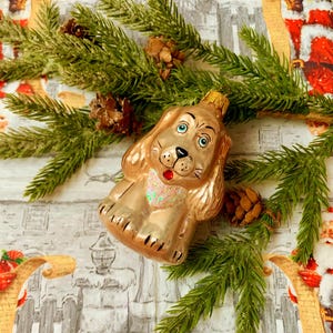 Handmade Dog Christmas Ornament – Glass Puppy Figurine – Holiday Tree Decoration – Cute Dog with Blue Eyes – Handcrafted Gift