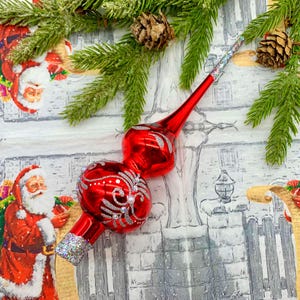 Red Christmas Tree Topper – Glass Finial Ornament – Glittered Silver Design – Handmade Holiday Decoration – Christmas Glass Ornament