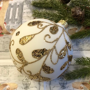 White christmas Ball 10cm, Christmas glass ornament, Christmas Tree Handmade, Hand-painted Xmas glass ornament, Vintage Xmas ornament 2022