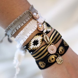 Elastic ribbon bracelet with pendant - customizable